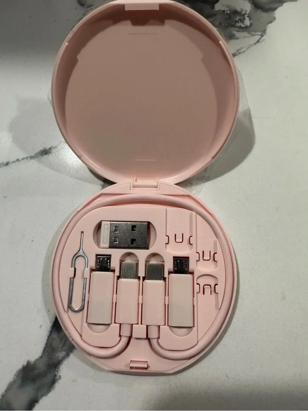 Portable 3-in-1 Pink Charging Cable Set